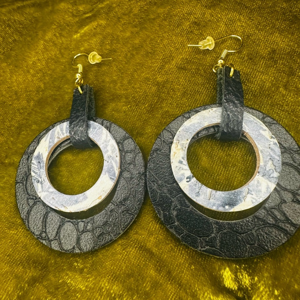 Navy and White handmade leather earrings.